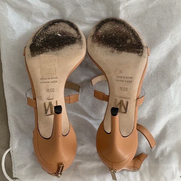 Heeled Leather Sandal - Picture 4 of 4